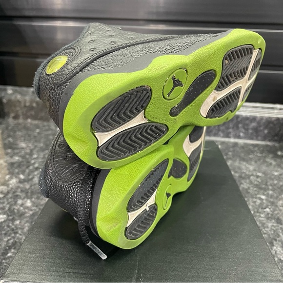 Nike Kid Jordan 13 Altitude Black Green 10c - Picture 3 of 8